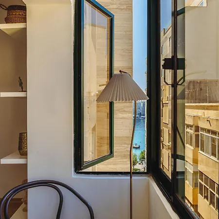 Cross Roads - Side Sea Views By Haven And Keys Malta Sliema